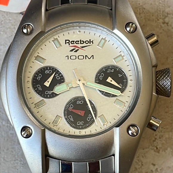 Reebok men battery water resistant 100m chronograph stainless steel - Picture 1 of 6